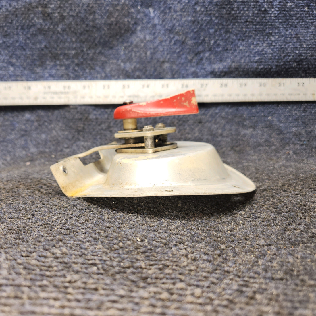 Used aircraft parts for sale, 96919-000 Piper Pa-28 Auxiliary Door Latch Assembly