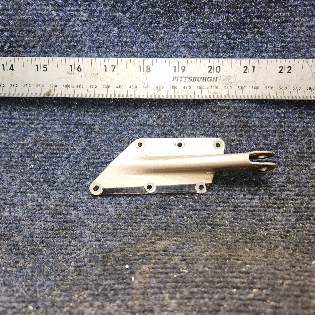 Used aircraft parts for sale, 66914-003 Piper PA-28 Lower Cabin Door Hinge