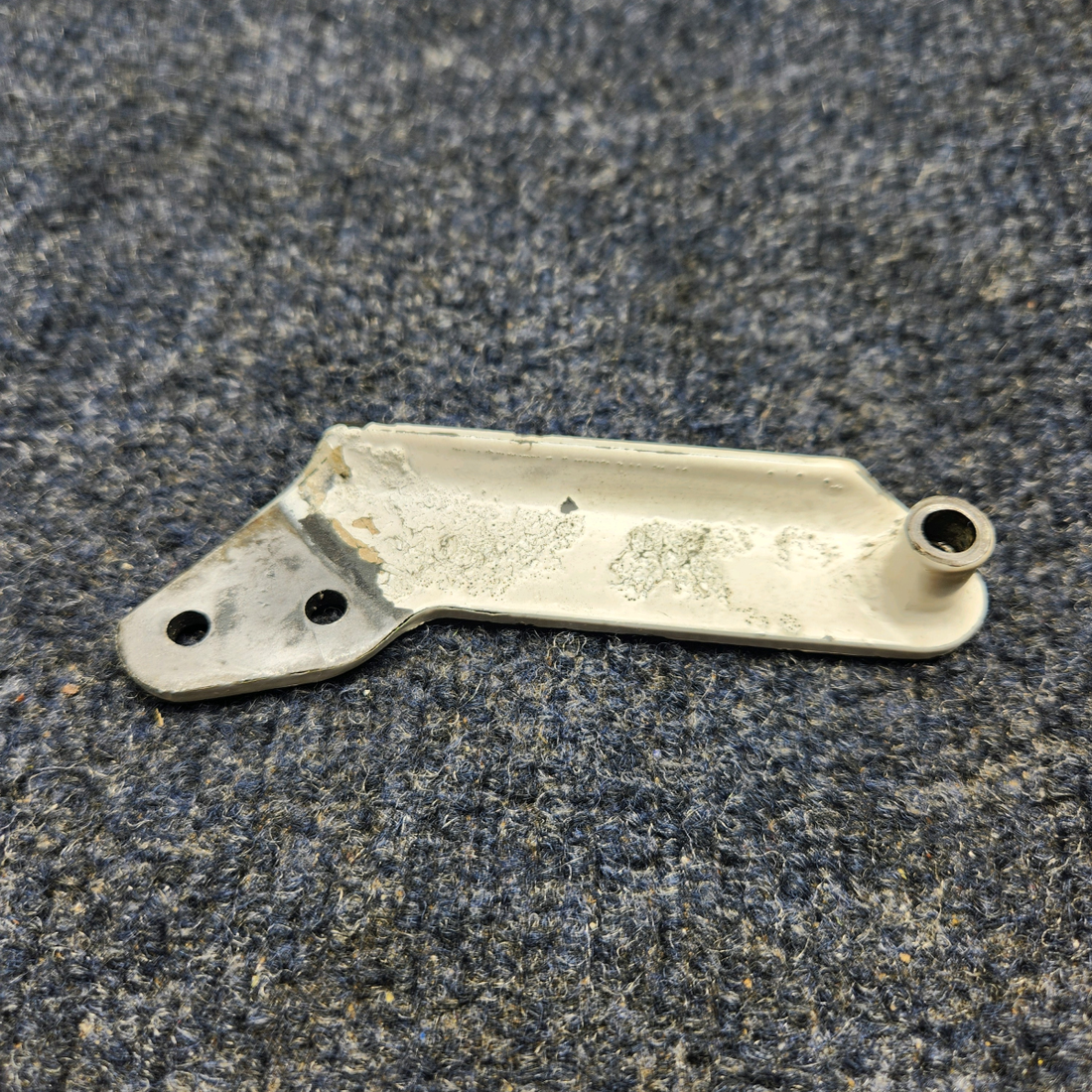 Used aircraft parts for sale, 67114-000 Piper PA32RT-300 SHIMMY DAMPENER BRACKET