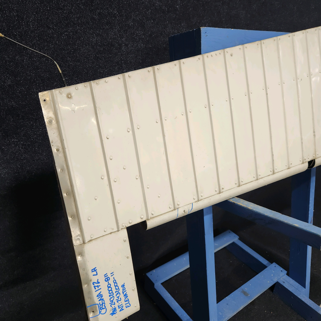 Used aircraft parts for sale, 2432000-811 Cessna CESSNA 172 ELEVATOR ASSEMBLY LH