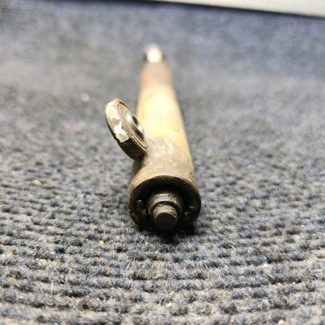 Used aircraft parts for sale, 740188-000 Mooney M20J Elevator Bungee Assembly – RH/LH