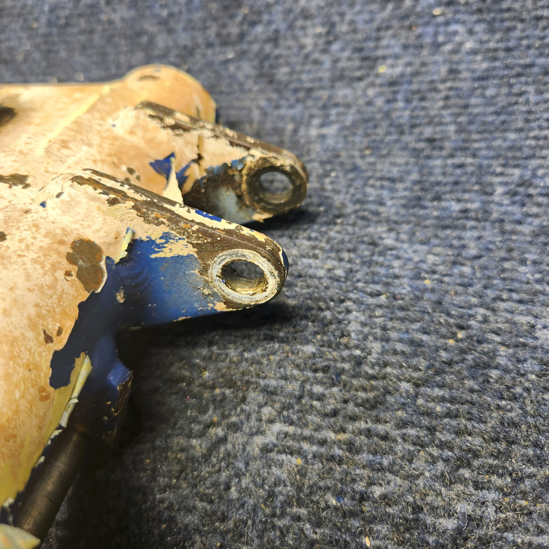 Used aircraft parts for sale, 520002-502 Mooney M20K SPINDLE ASSY RH