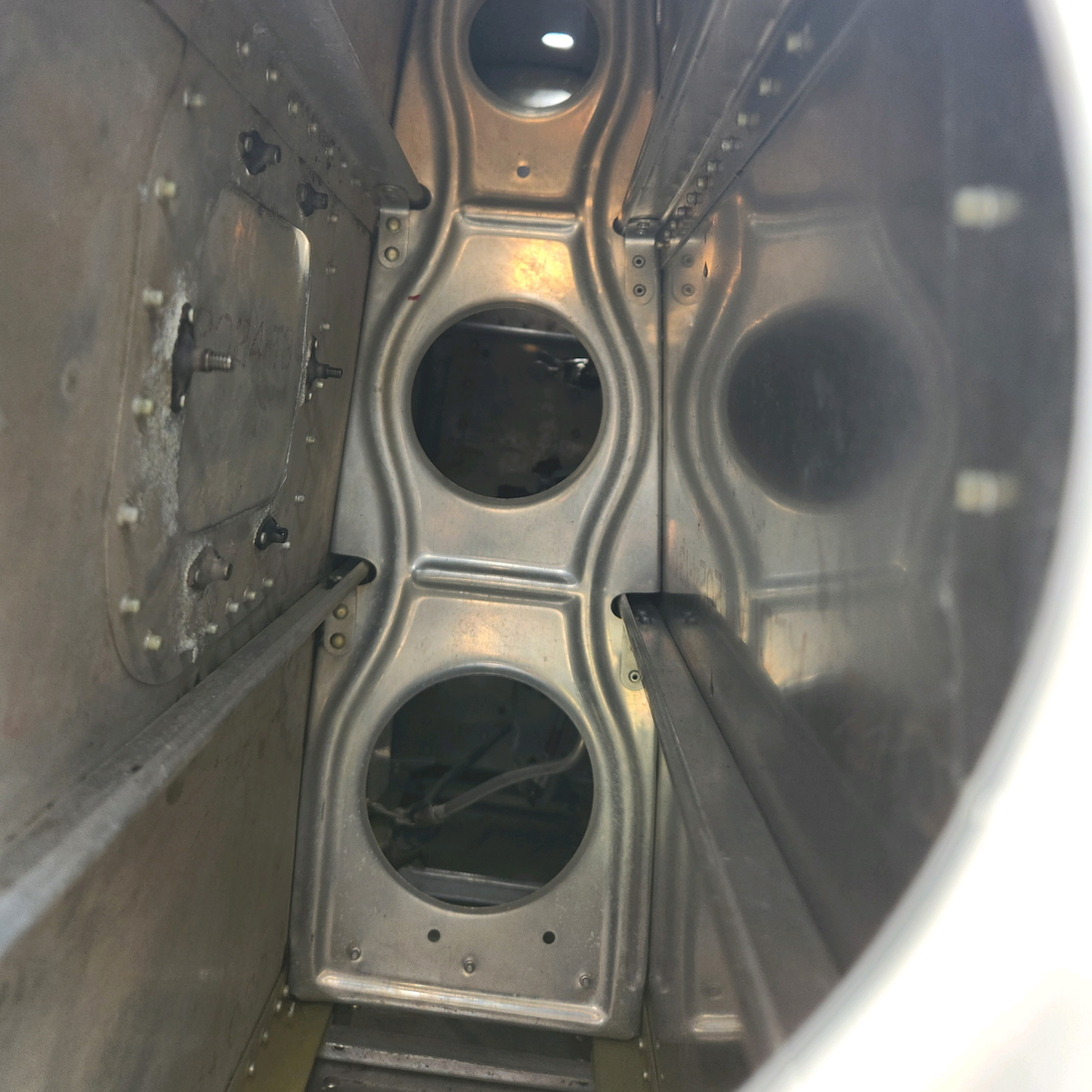 Used aircraft parts for sale, 96-110005-610 BEECHCRAFT 95-55B RH WING ASSY-"SEE PHOTOS FOR DETAIL" - SOLD COMPLETE OR PARTS OF WING.