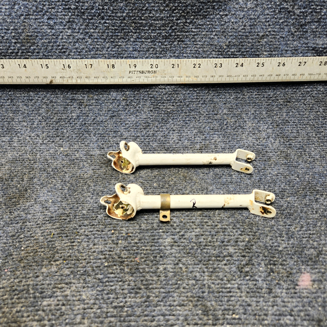 Used aircraft parts for sale, 550015-005 Mooney M20J MAIN GEAR DOOR SUPPORT "PRICE PER EACH"