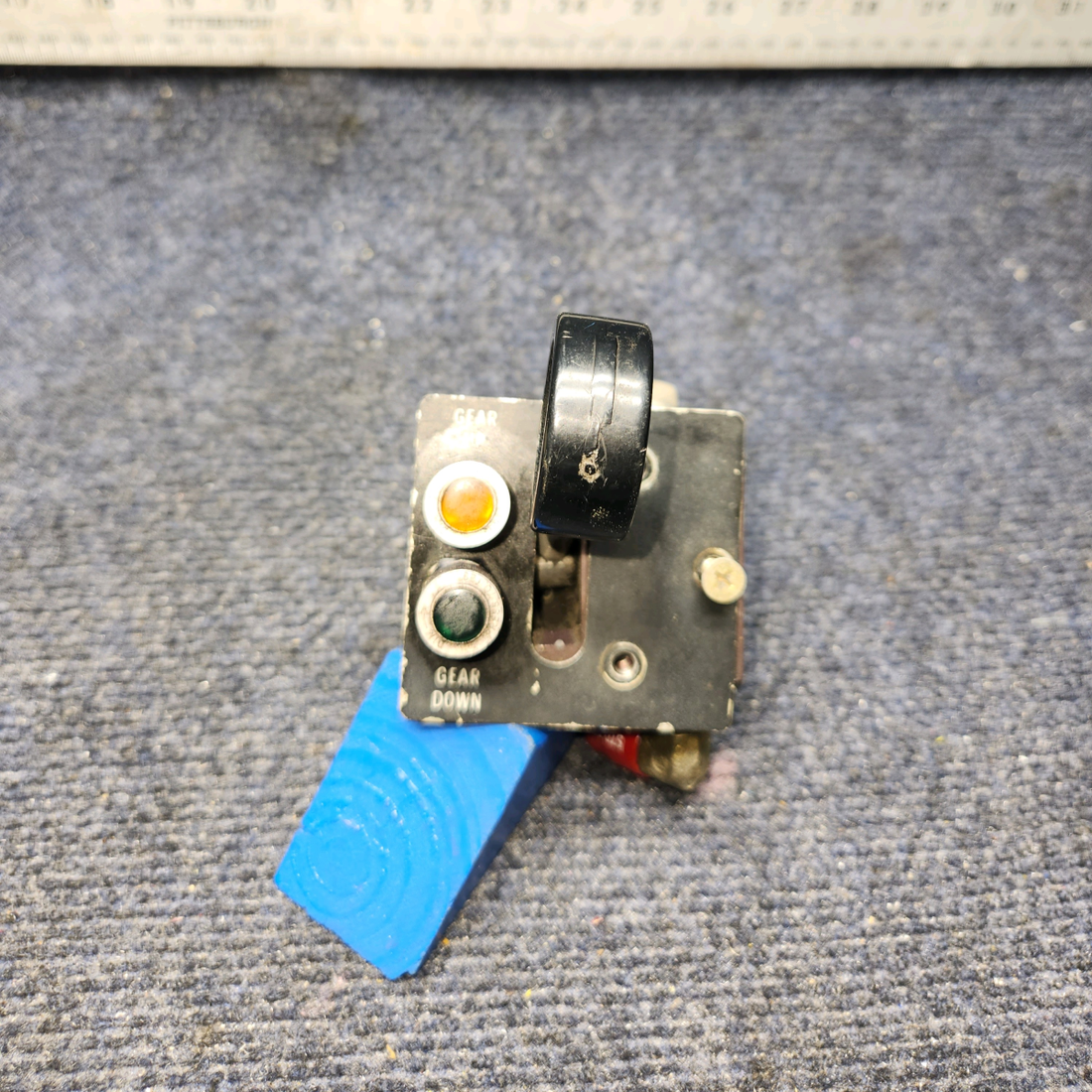 Used aircraft parts for sale, 9881020-2 Cessna 172RG Landing Gear Selector Valve