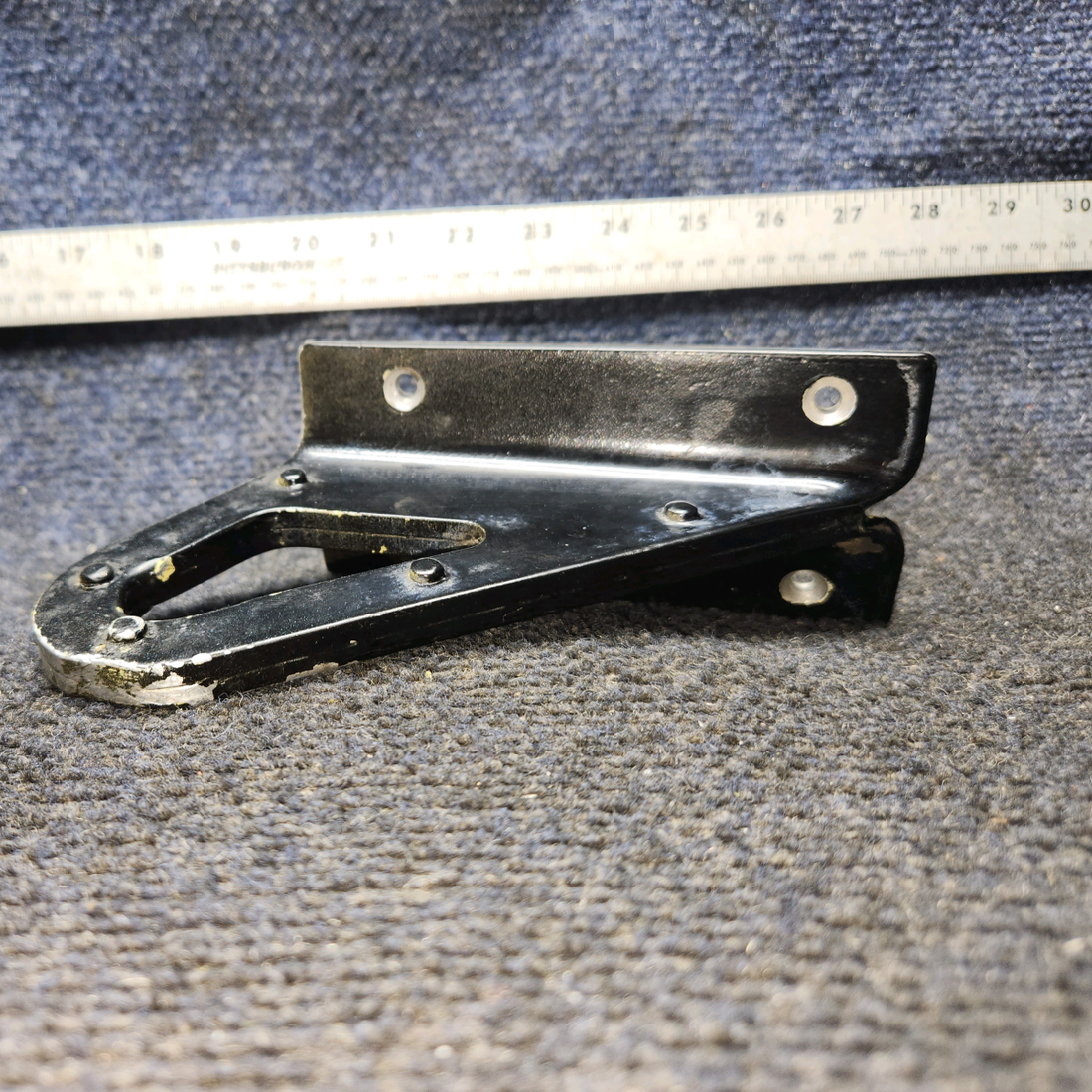 Used aircraft parts for sale, 66769-000 Piper PA28-161 Tail Skid Assembly