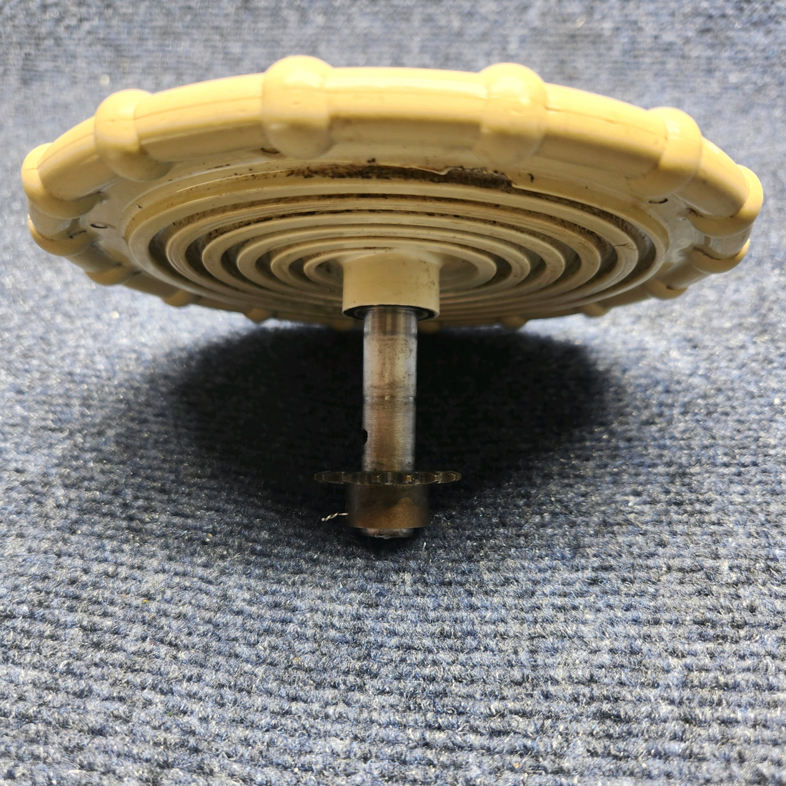 Used aircraft parts for sale, 169-524022 Beechcraft C23 SUNDOWNER BEECHCRAFT 76 ELEVATOR TRIM TAB WHEEL ASSEMBLY