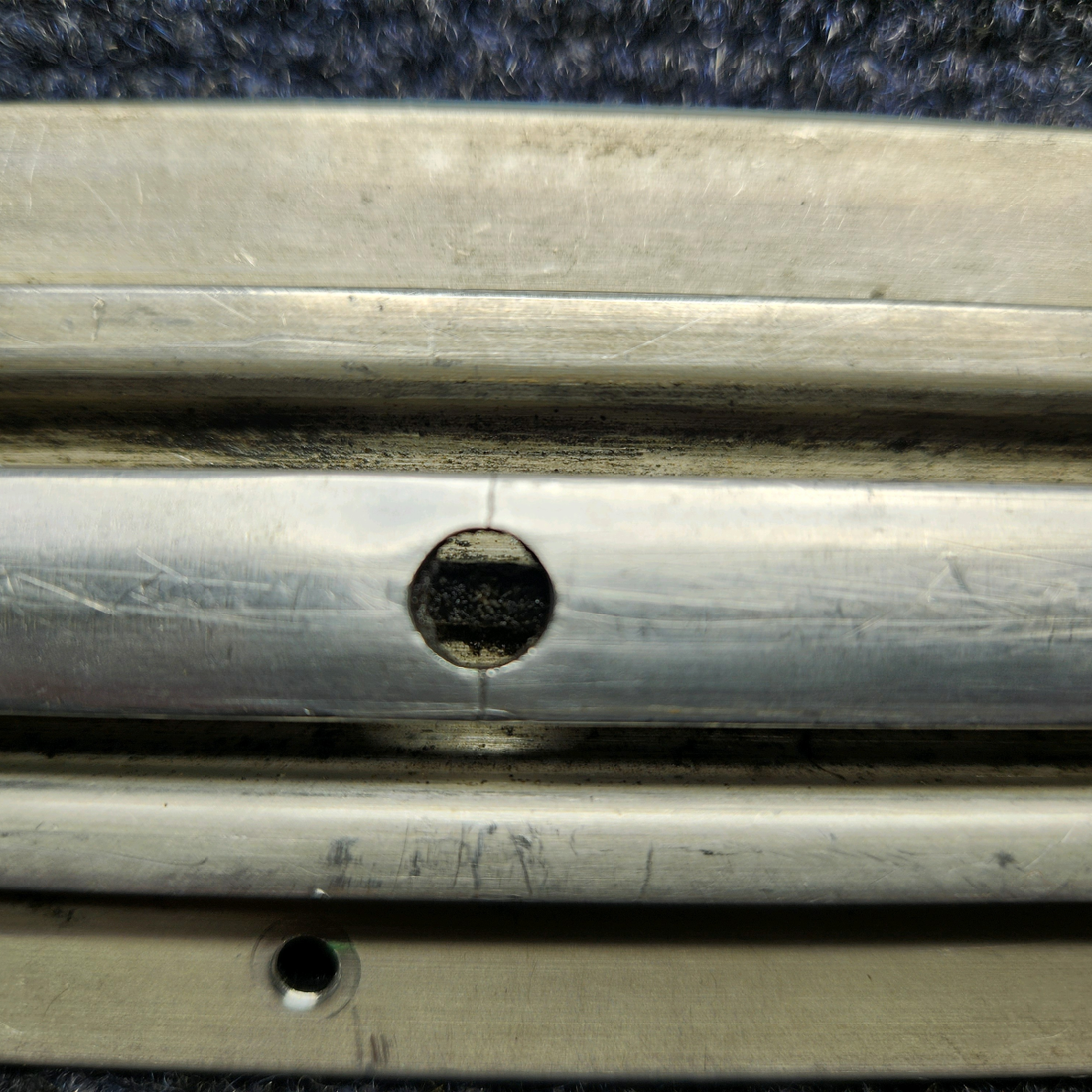 Used aircraft parts for sale, 0511240-9 CESSNA 172K INBOARD SEAT RAIL LH