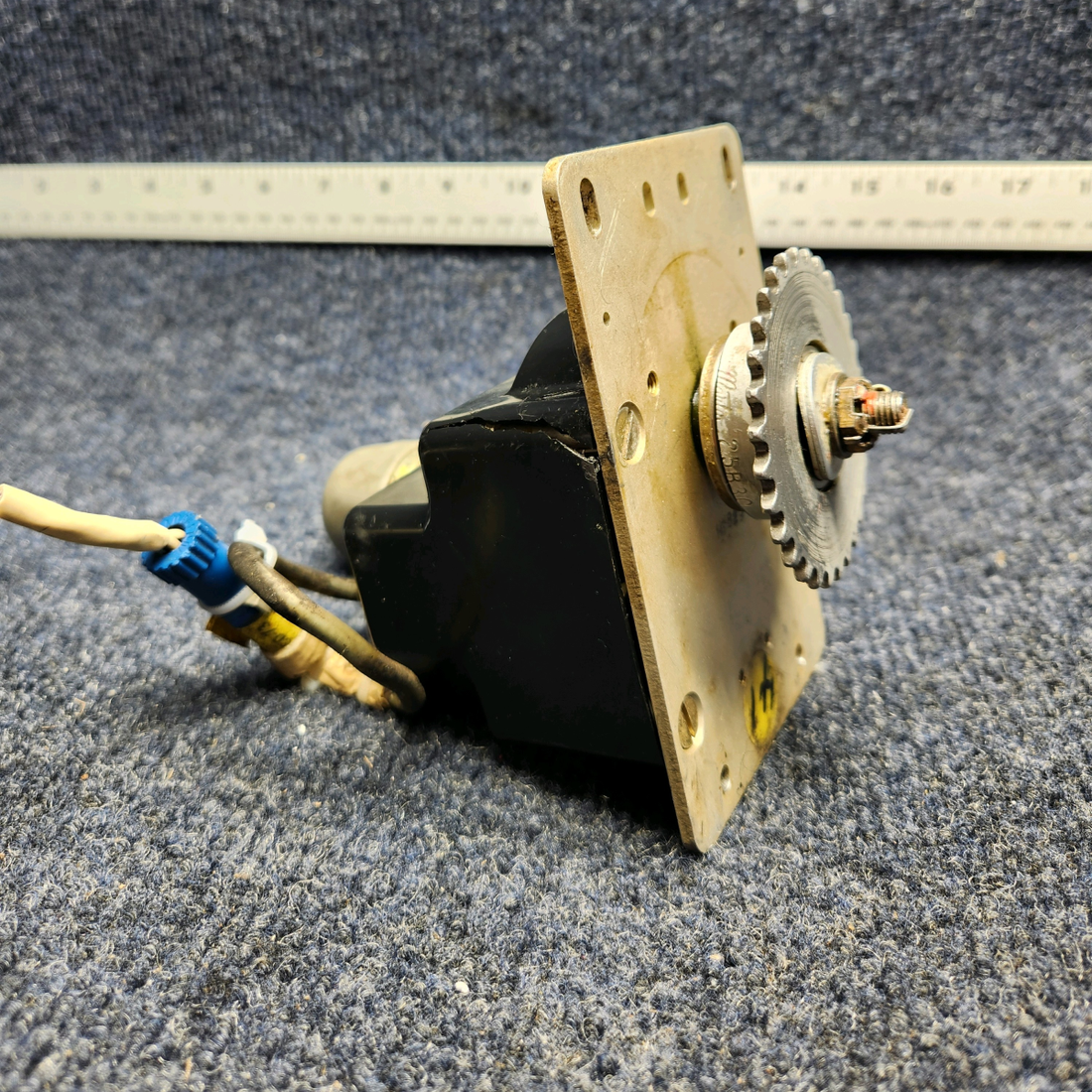 Used aircraft parts for sale, 1-52C373-6-523 Mooney M20J EDO-AIRE TRIM SERVO ASSEMBLY