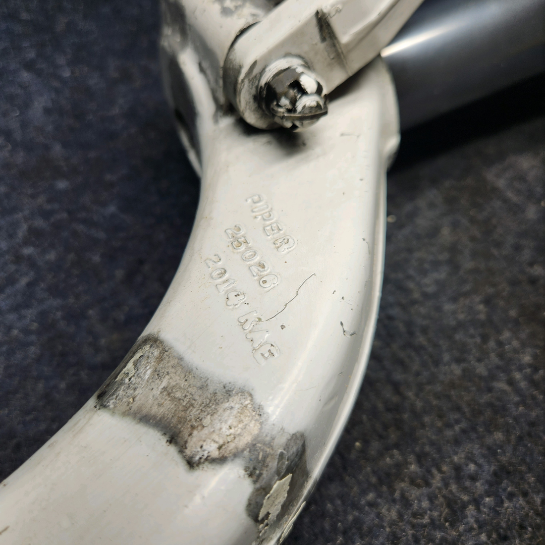 Used aircraft parts for sale, 96766-016 Piper PA32RT-300 MAIN GEAR STRUT ASSY LH W/ TORQUE LINKS