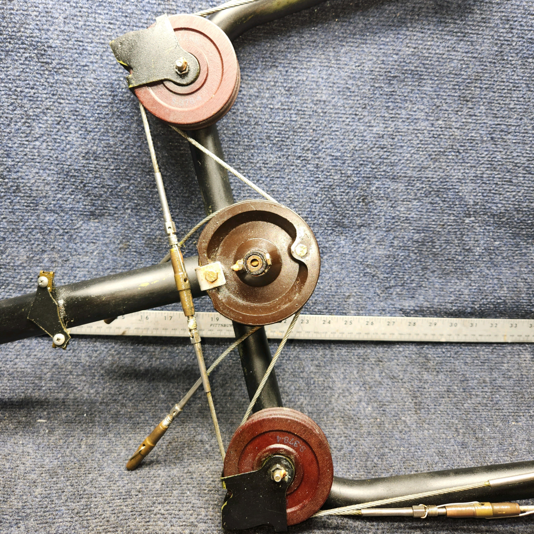 Used aircraft parts for sale, 0511782-17 CESSNA 172K CONTROL YOKE WELD ASSEMBLY & U-JOINTS