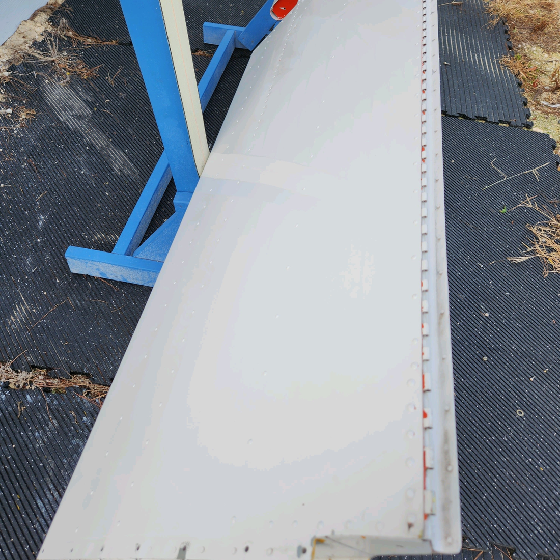 Used aircraft parts for sale, 169-620000-661 Beechcraft C23 SUNDOWNER STRABILATOR ASSY