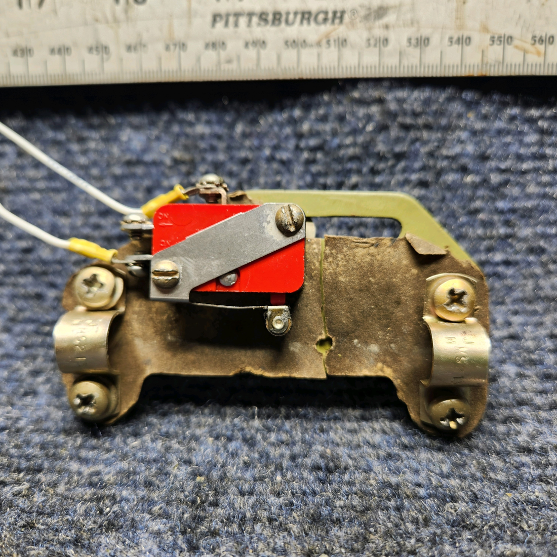 Used aircraft parts for sale, 660052-001 Mooney M20J THROTTLE POSITION LANDING GEAR WARNING SWITCH ASSY