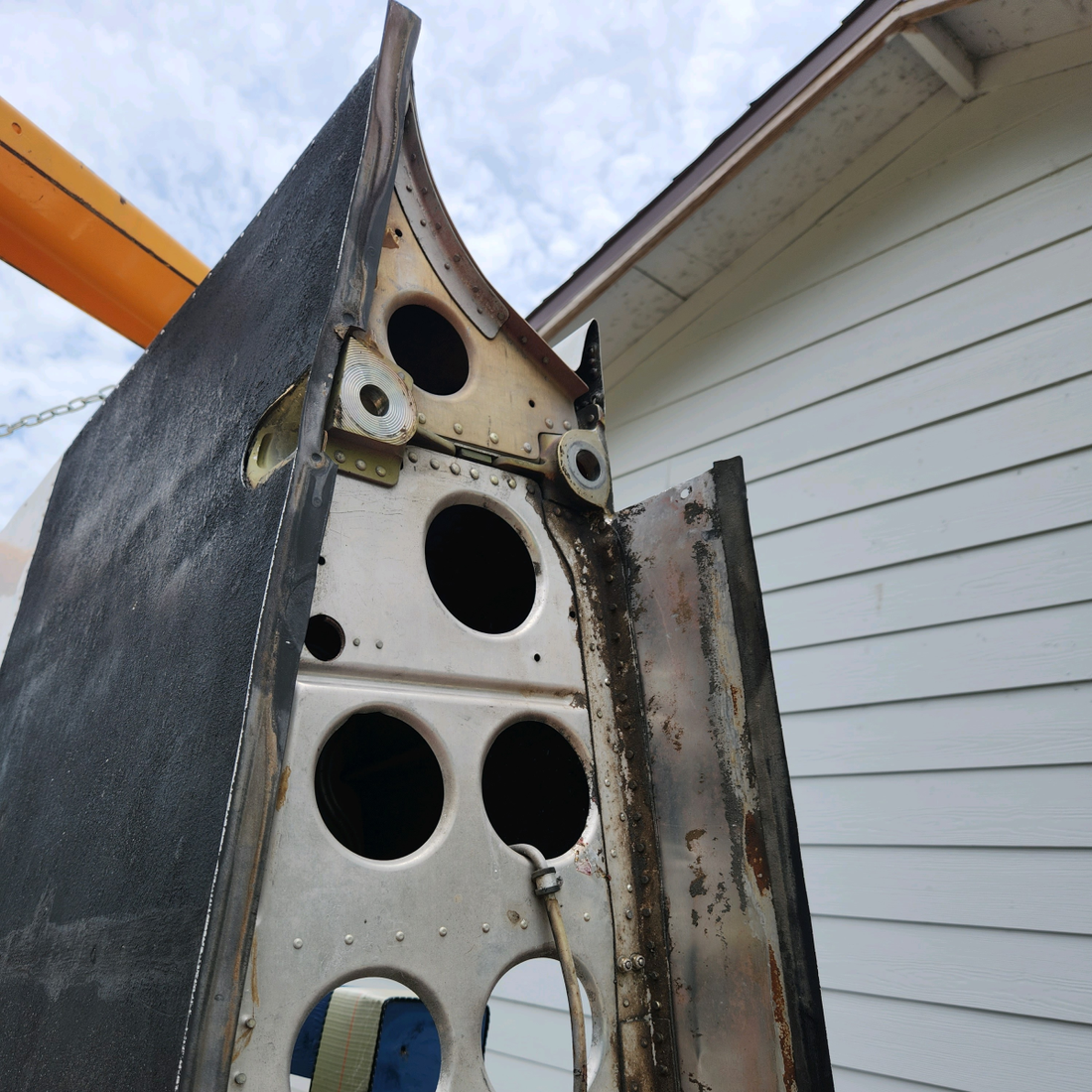 Used aircraft parts for sale, 96-110005-610 BEECHCRAFT 95-55B RH WING ASSY-"SEE PHOTOS FOR DETAIL" - SOLD COMPLETE OR PARTS OF WING.