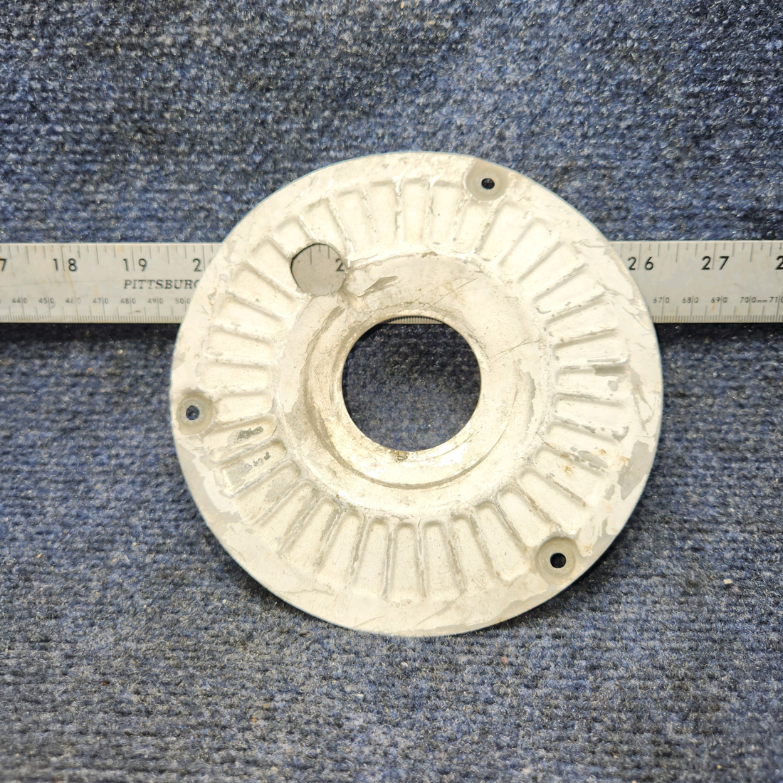 Used aircraft parts for sale, 0743627-5 Cessna 172RG Cap Hub nose