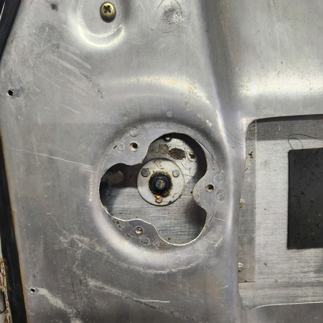 Used aircraft parts for sale, 310225-501 Mooney M20K CABIN DOOR FRAME STRUCTURE WITH HINGE