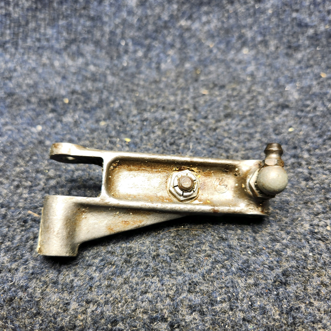 Used aircraft parts for sale, 35-825173 BEECHCRAFT F35 NOSE WHEEL STEERING LINK ASSY