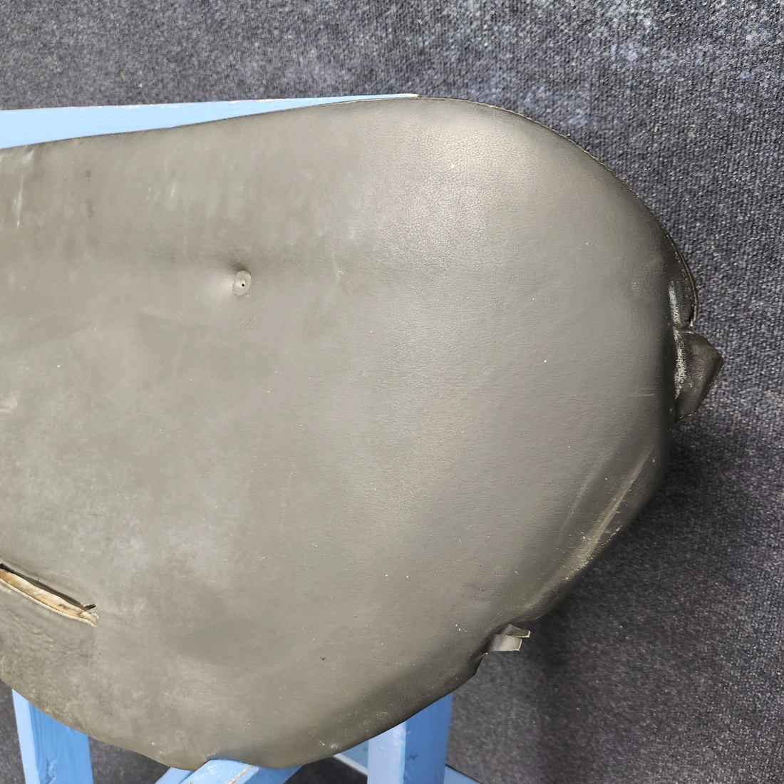 Used aircraft parts for sale, 169-534089-3 Beechcraft C23 SUNDOWNER GLARESHIELD ASSEMBLY