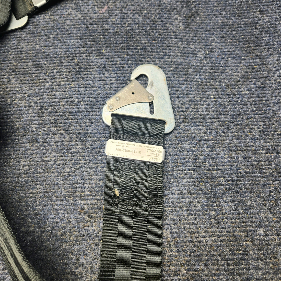 Used aircraft parts for sale, FDC-5900-150-2 Davis Aircraft Products Mooney M20J SEATBELT MOONEY REAR SEAT (BLACK)