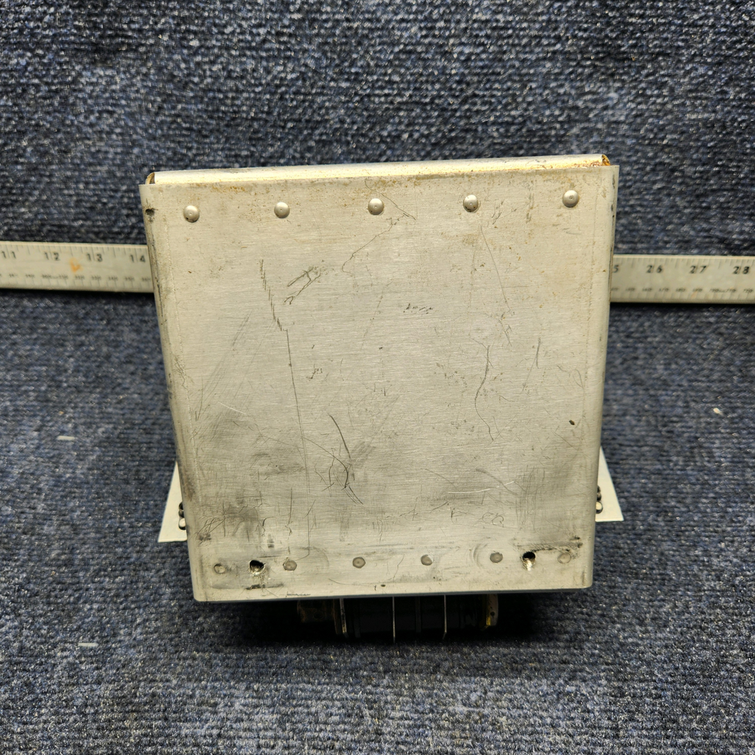 Used aircraft parts for sale, 169-940017-5 Beechcraft C23 SUNDOWNER ENGINE CONTROL QUADRANT