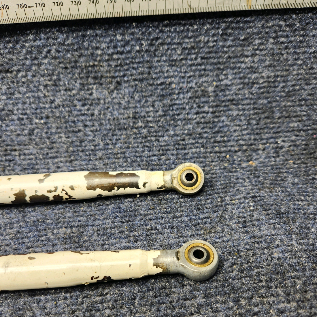 Used aircraft parts for sale, 915020-000 Mooney M20J RETRACT TUBE ASSEMBLY MAIN GEAR DOOR LH / RH "PRICE PER EACH"