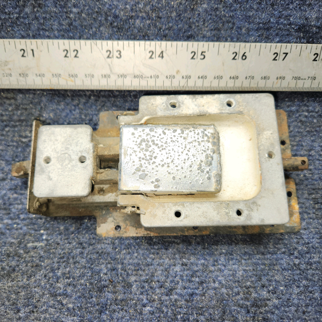 Used aircraft parts for sale, 0517012-8 Cessna 172RG Cabin Door Latch Assy R/H