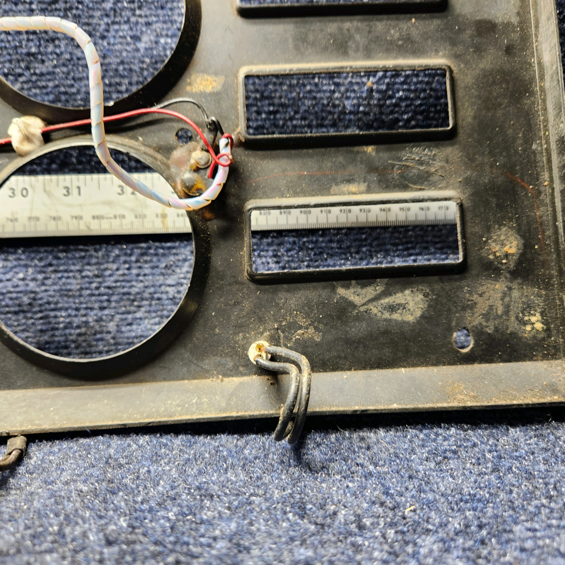 Used aircraft parts for sale, 2413120-3 Cessna 172RG Cover Assy-Post Lighted R/H