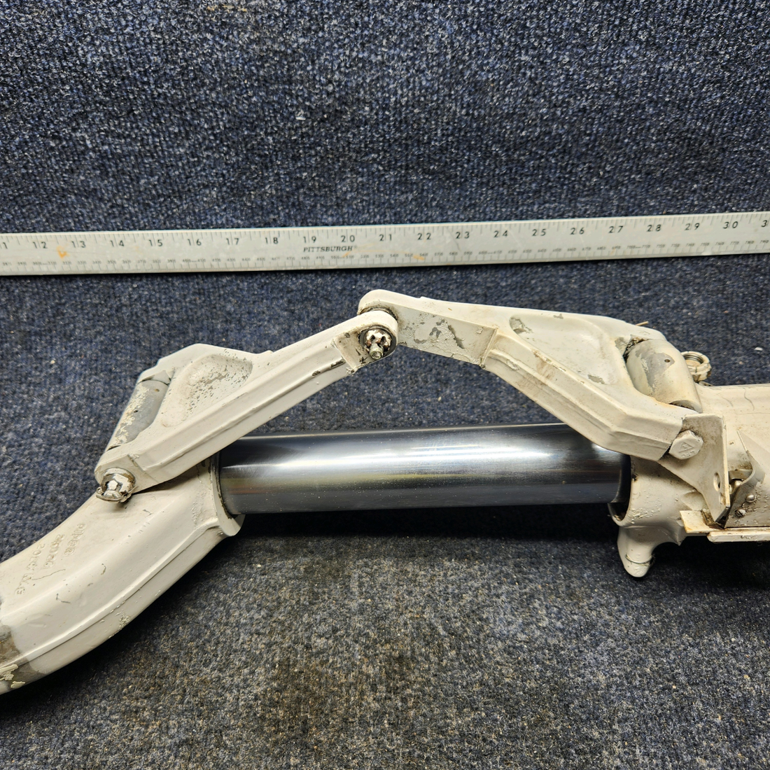 Used aircraft parts for sale, 96766-016 Piper PA32RT-300 MAIN GEAR STRUT ASSY LH W/ TORQUE LINKS