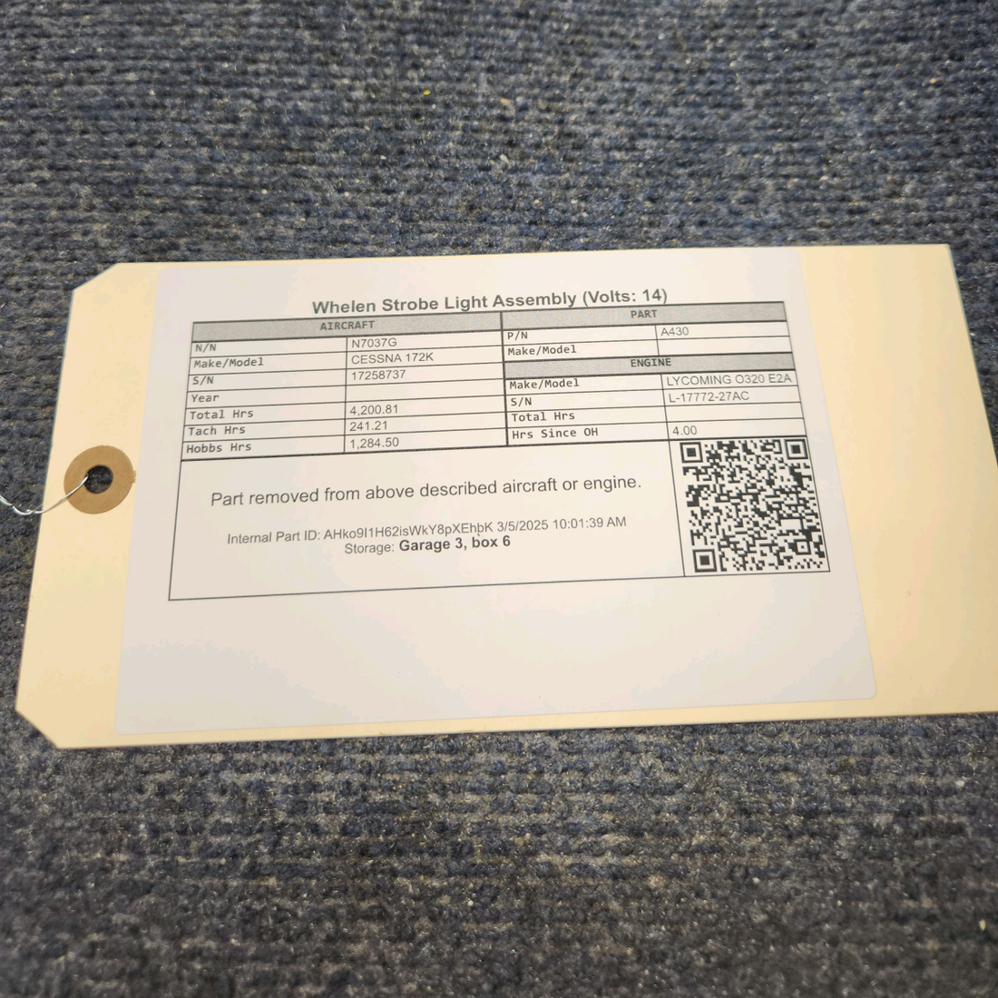 Used aircraft parts for sale, A430 WHELEN CESSNA 172K STROBE LIGHT ASSEMBLY (VOLTS: 14)