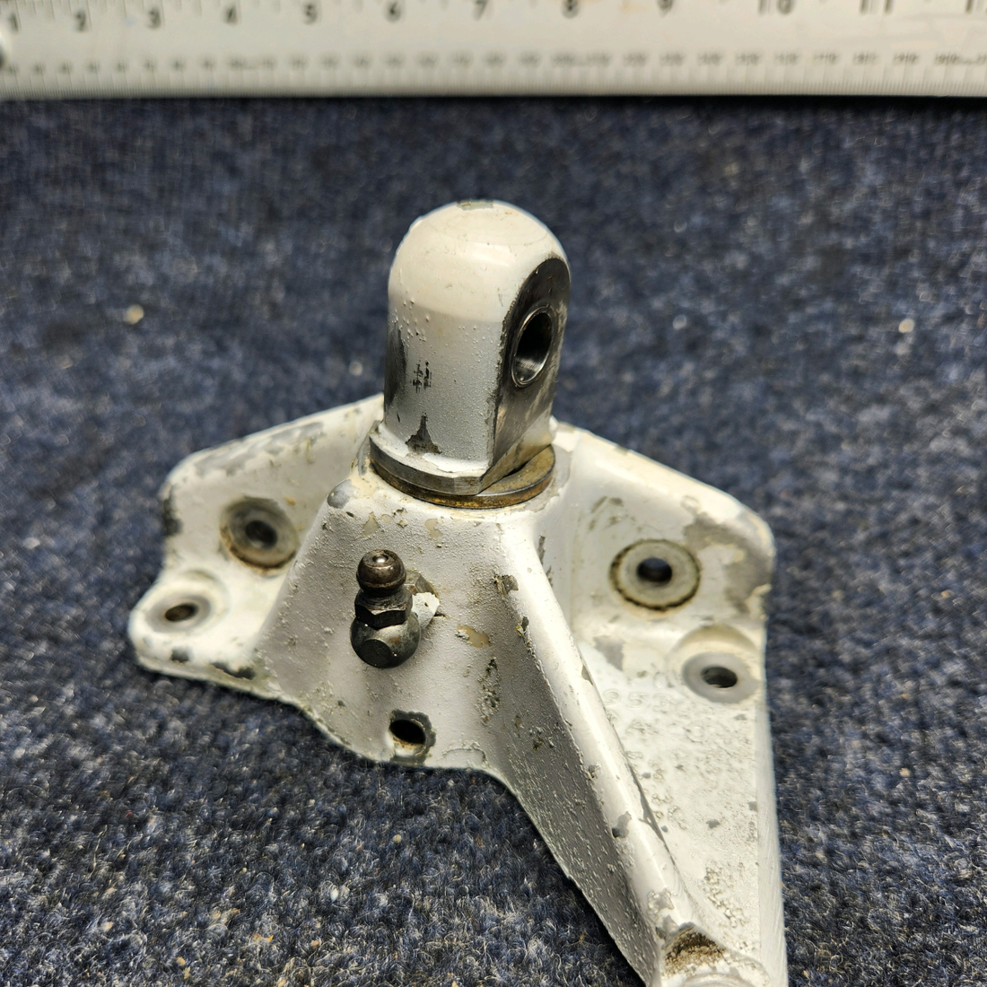 Used aircraft parts for sale, 95643-007 Piper PA32RT-300 MAIN GEAR TRUSS BRACKET ASSEMBLY RH (3/8")