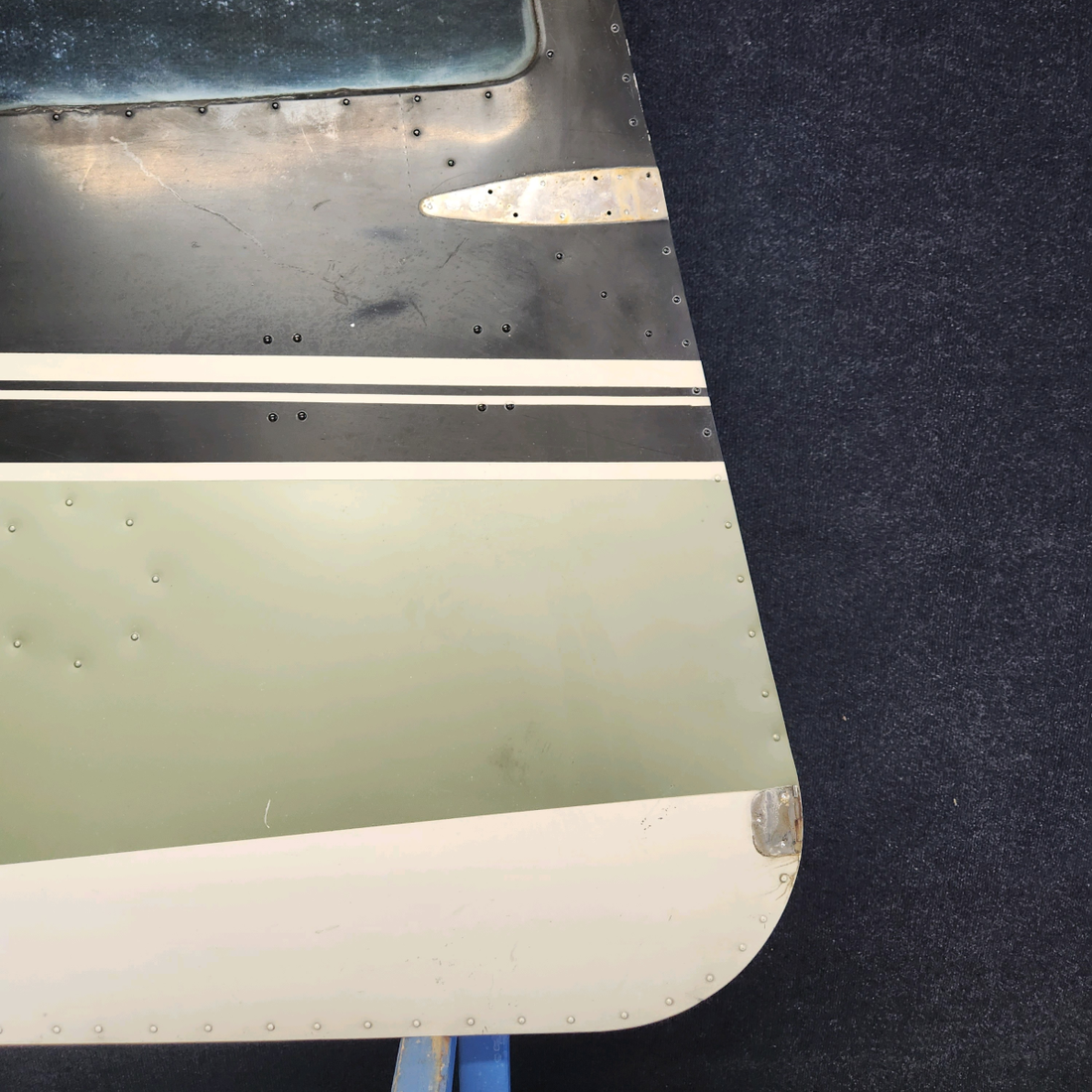 Used aircraft parts for sale, 0511460-34 CESSNA 172K CABIN DOOR STRUCTURE RH
