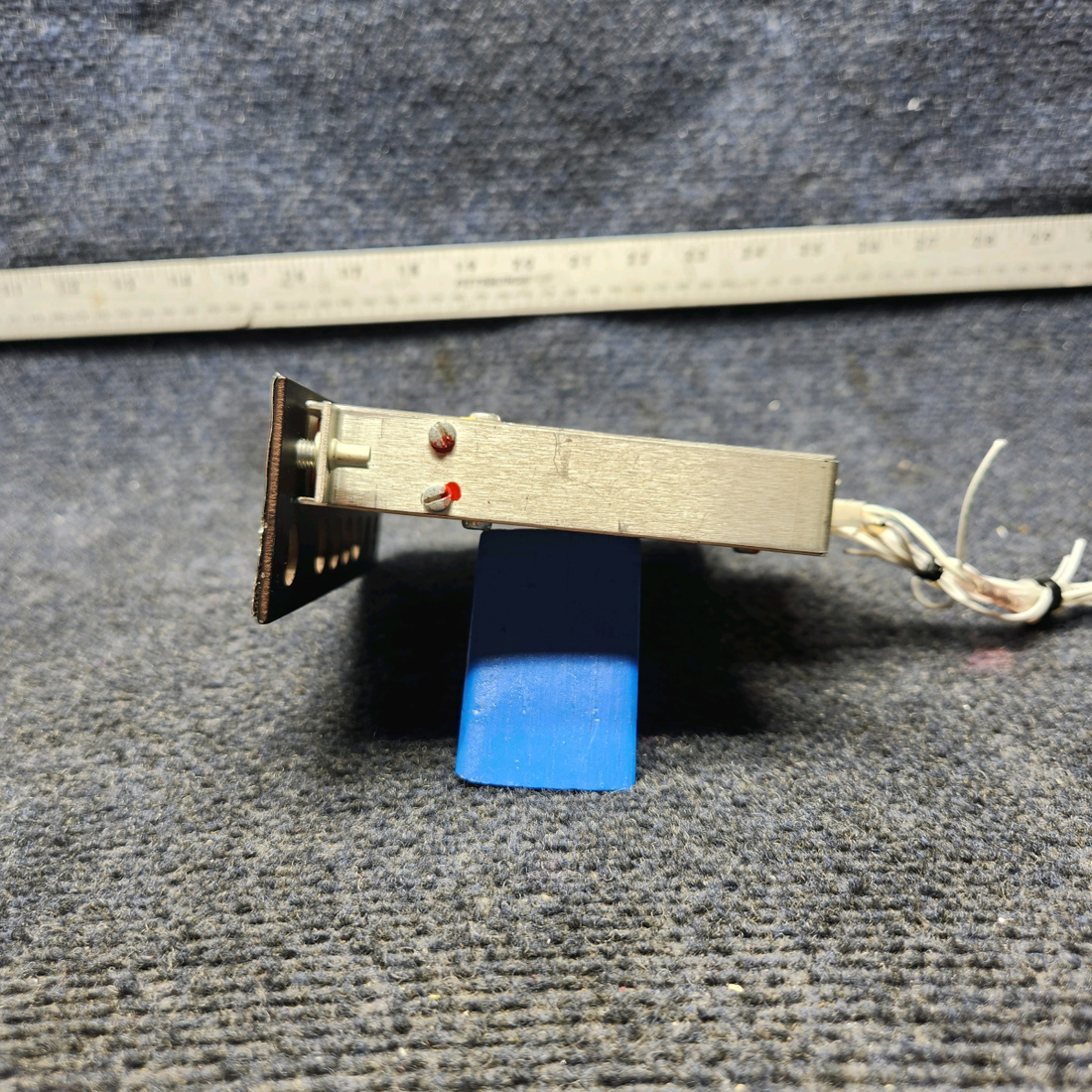 Used aircraft parts for sale, 500D0024-001 International Avionics A8-1000 MOONEY M20J - Year 1978 ANNUNCIATOR (14V)