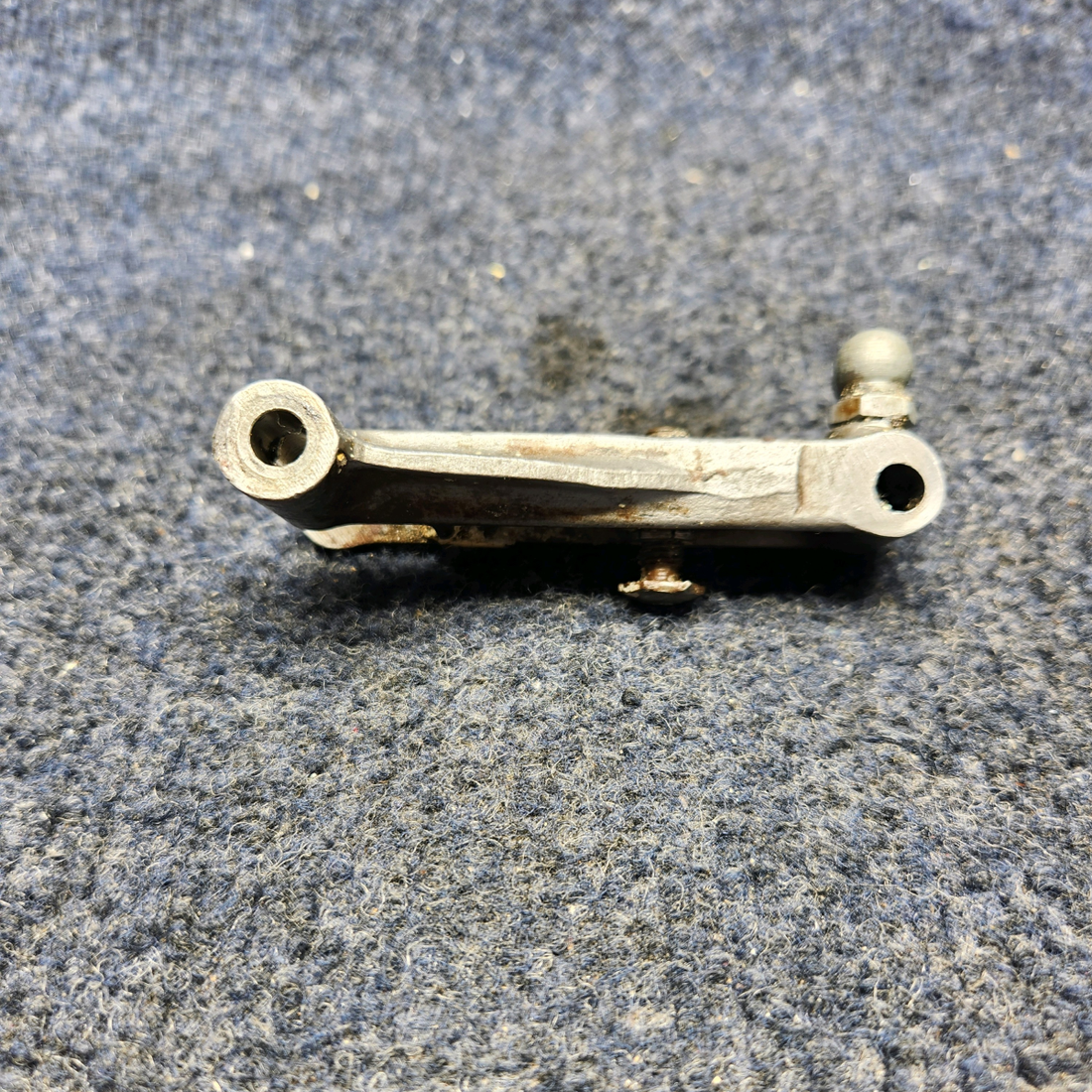 Used aircraft parts for sale, 35-825173 BEECHCRAFT F35 NOSE WHEEL STEERING LINK ASSY