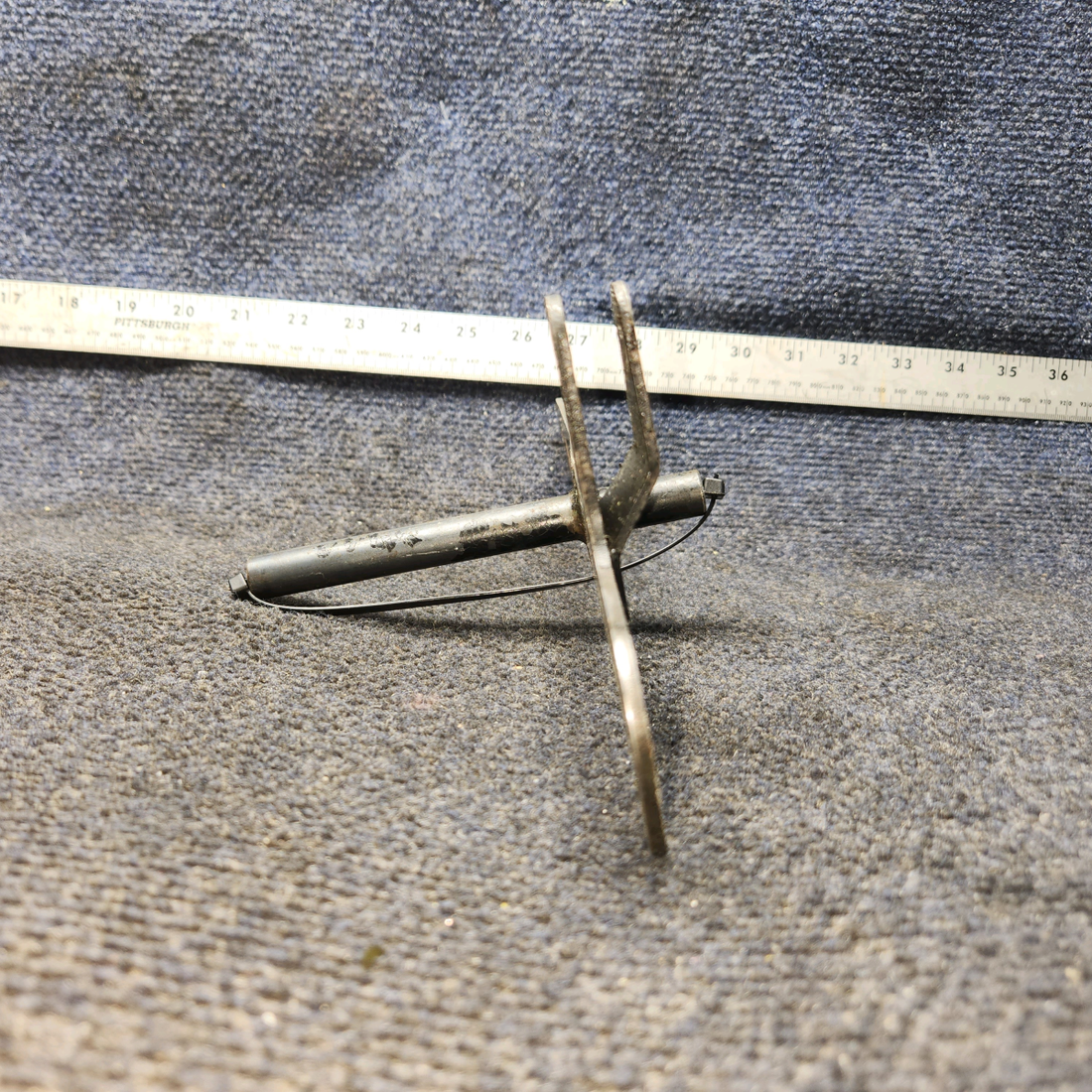 Used aircraft parts for sale, 35473-001 Piper PA28-161 Aileron Bellcrank RH