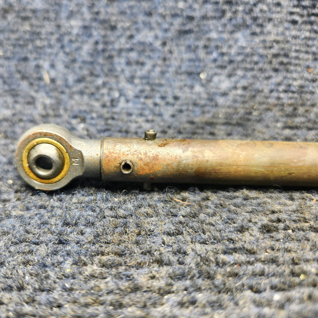 Used aircraft parts for sale, 915008-001 Mooney M20J Elevator Tube Assembly