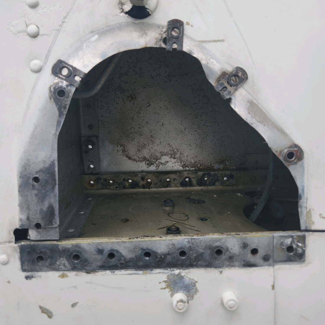 Used aircraft parts for sale, 169-110000-664 Beechcraft C23 SUNDOWNER WING STRUCTURE ASSY RH "SEE PHOTOS FOR DETAILS"