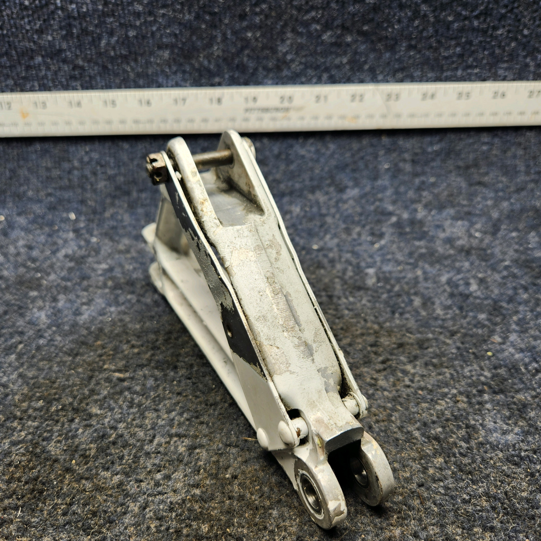 Used aircraft parts for sale, 67025-002 Piper PA32RT-300 LINK ASSEMBLY MAIN GEAR TRUSS LH