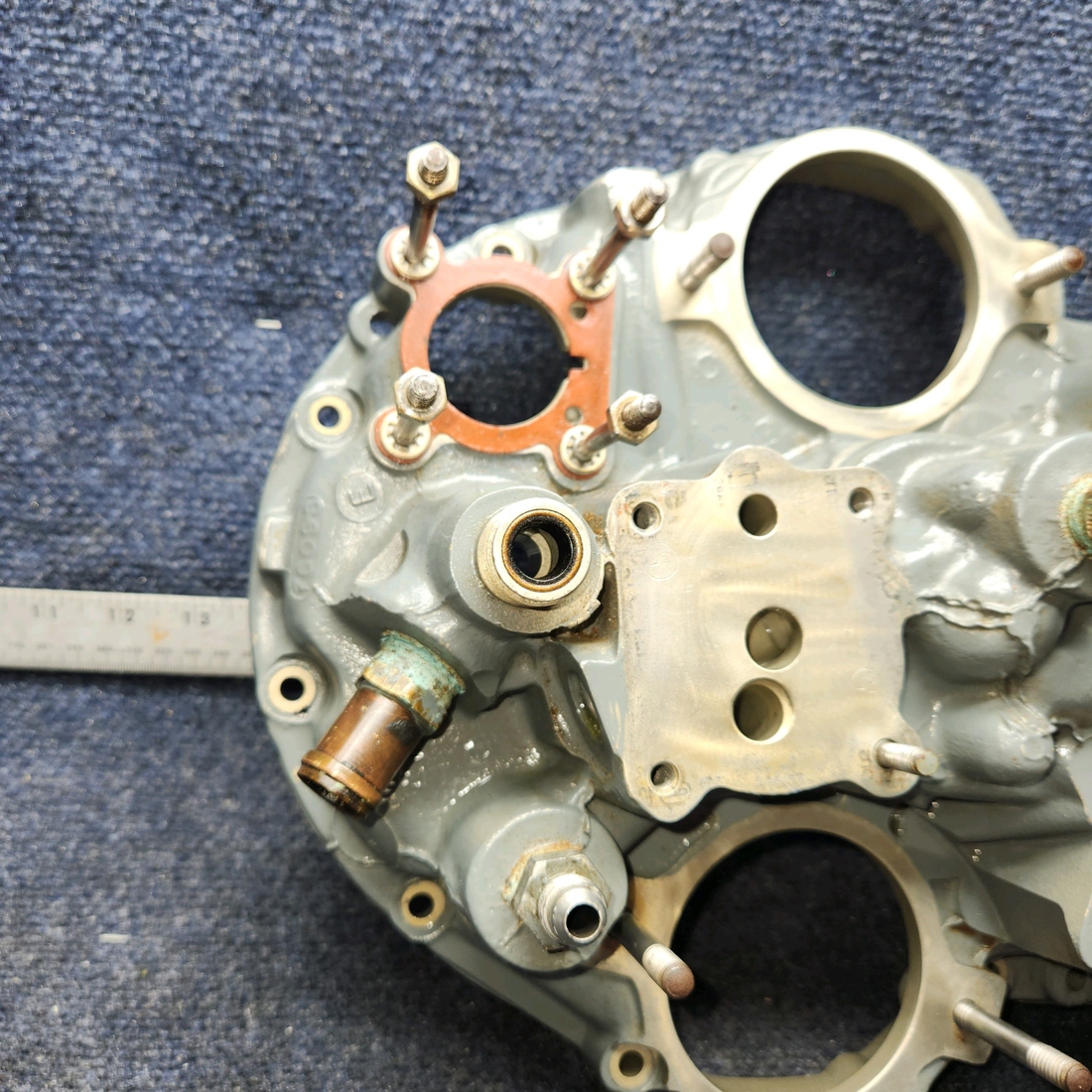 Used aircraft parts for sale, 21A21533-04 Lycoming O-320 CESSNA 172K HOUSING ASSY - ACCESSORY