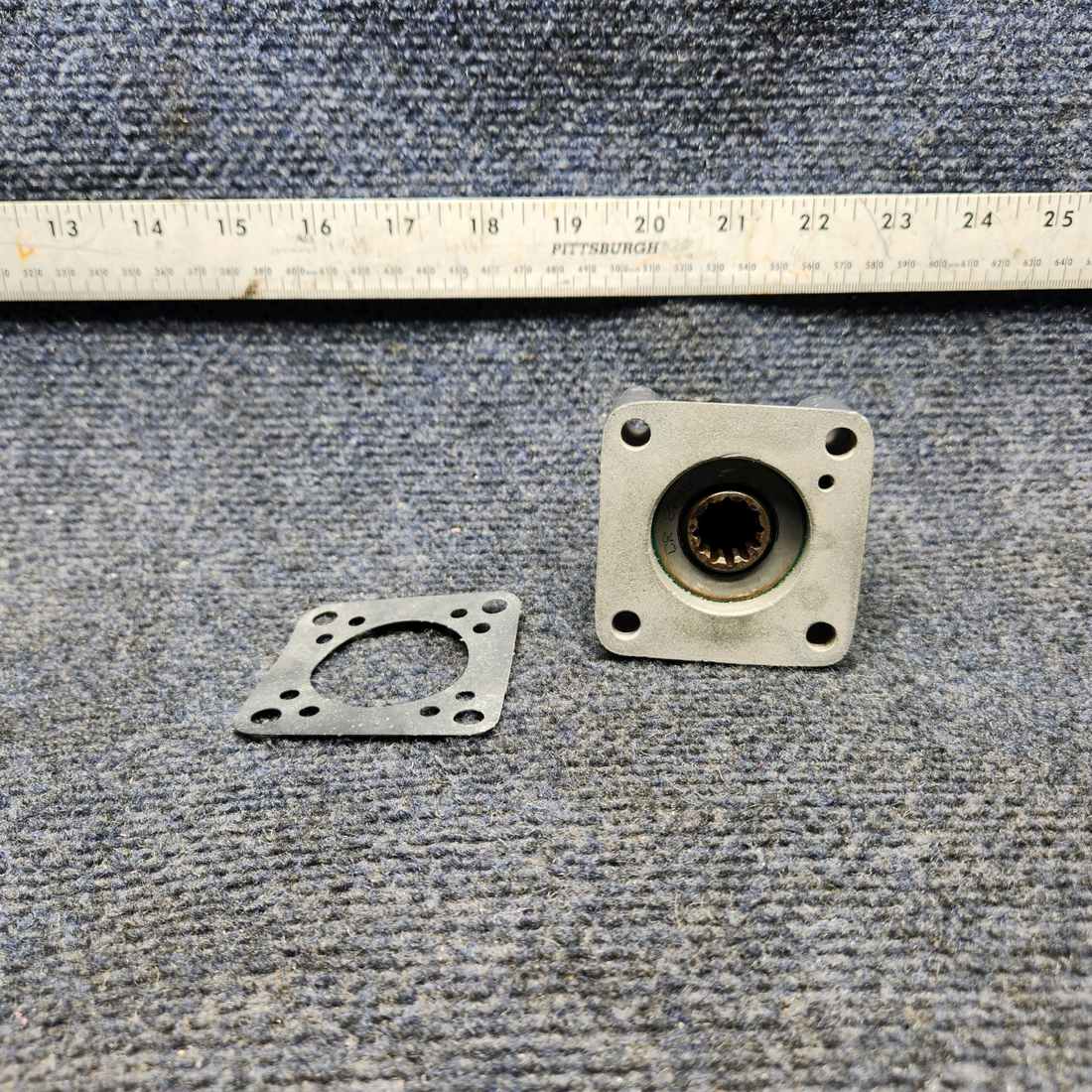 Used aircraft parts for sale, 61098 , 72970 CESSNA 172K PUMP ADAPTER AND GEAR ASSEMBLY