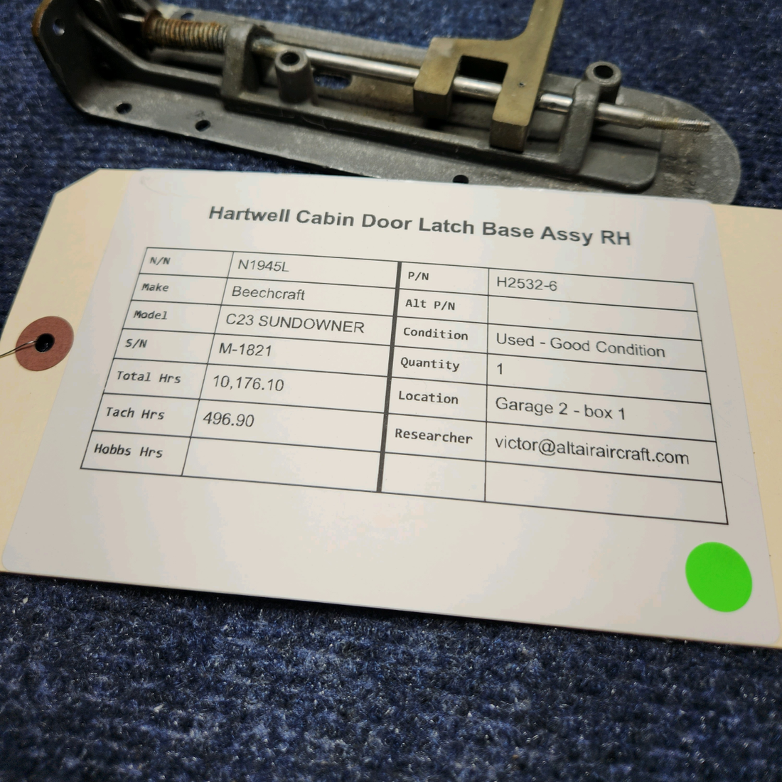 Used aircraft parts for sale, H2532-6 Beechcraft C23 SUNDOWNER HARTWELL CABIN DOOR LATCH BASE ASSY RH