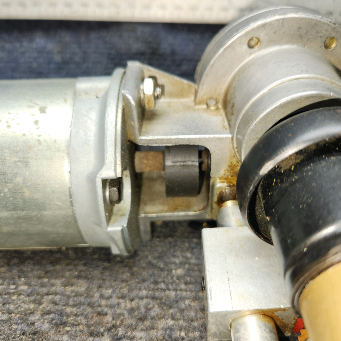 Used aircraft parts for sale, 750097-009,750105-1 Mooney M20J Flap Actuator Assy with Motor - 12V