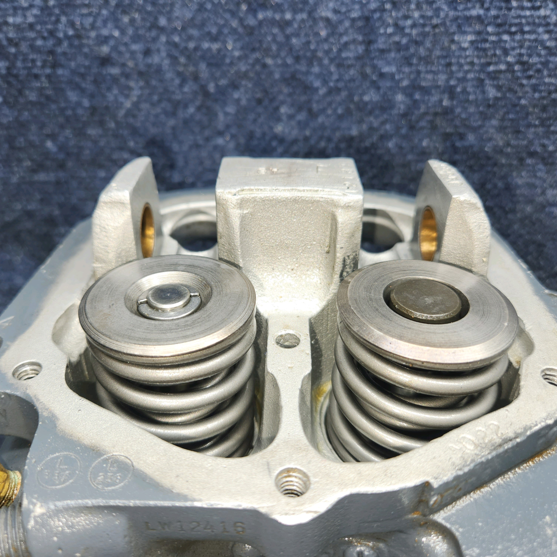 Used aircraft parts for sale, LW12416 Lycoming CESSNA 172K CYLINDER WIDE DECK USED IN O-320 SERIES CHROME -10 HRS ONLY