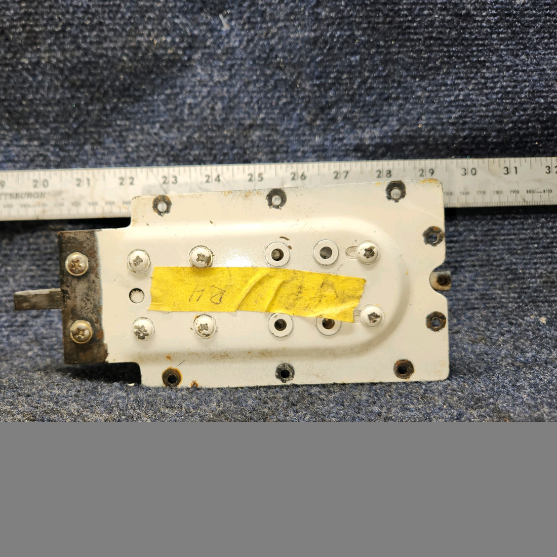 Used aircraft parts for sale, 0517012-8 Cessna 172RG Cabin Door Latch Assy R/H