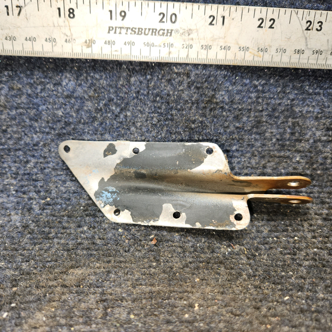 Used aircraft parts for sale, 66914-003 Piper PA-28 Lower Cabin Door Hinge