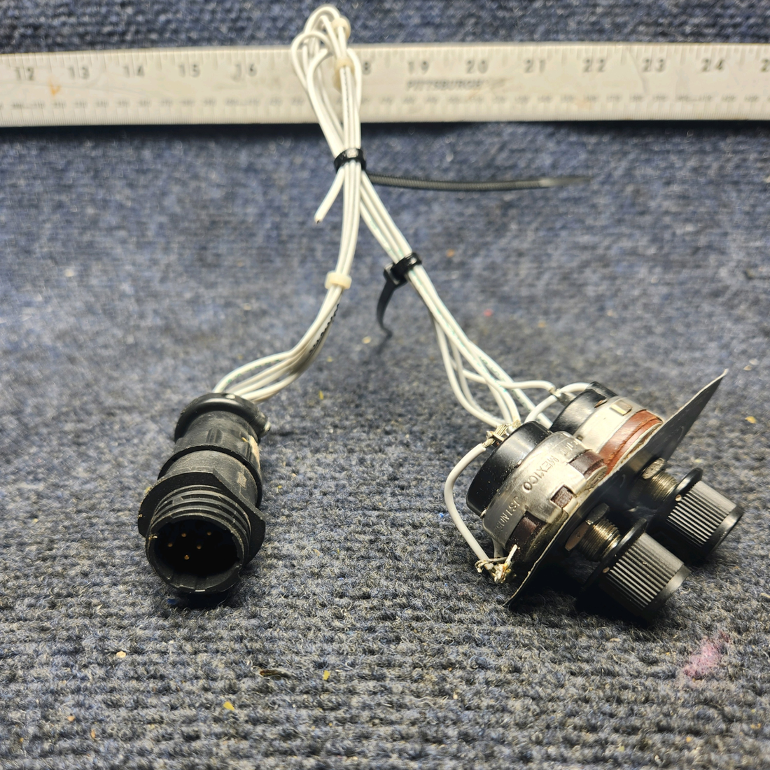 Used aircraft parts for sale, JSIN056P251MA Mooney M20K RHEOSTAT INSTRUMENT PANEL