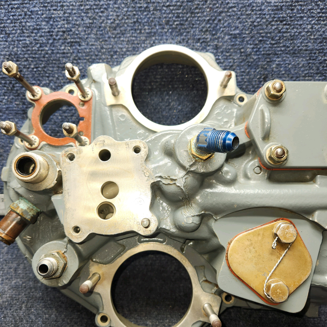 Used aircraft parts for sale, 21A21533-04 Lycoming O-320 CESSNA 172K HOUSING ASSY - ACCESSORY