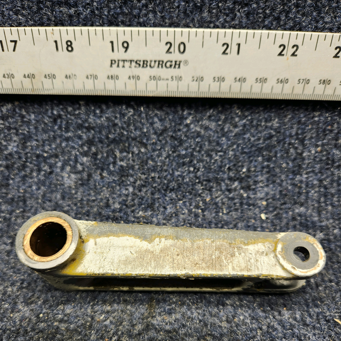 Used aircraft parts for sale, 35-825052 BEECHCRAFT F35 STEERING ROD IDLER ARM ASSY