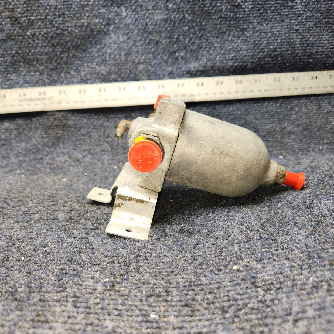 Used aircraft parts for sale, 0756005-10 Cessna 172RG Fuel Strainer Assy