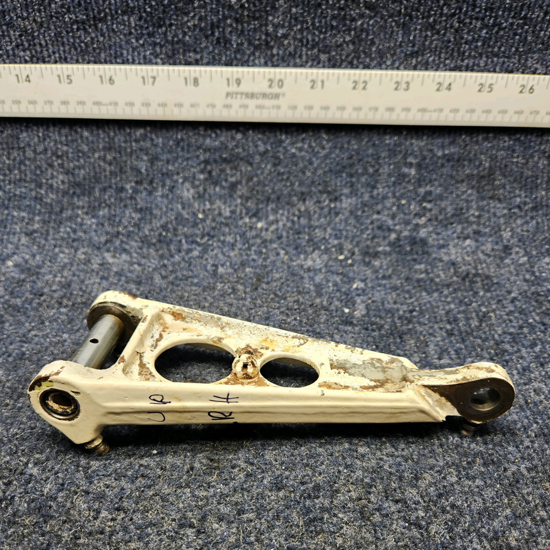 Used aircraft parts for sale, 45-815011-6 BEECHCRAFT F35 MAIN GEAR TORQUE LINK ASSY UPPER