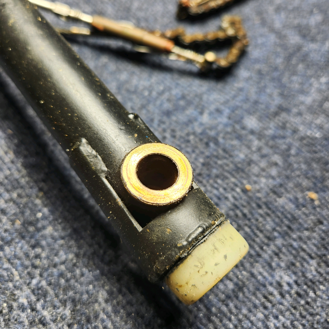 Used aircraft parts for sale, 2460033-1 CESSNA C172RG CONTROL COLUMN ASSEMBLY